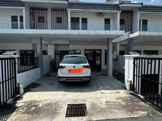 Terraced House for sale in Tanjong Sepat, Selangor
