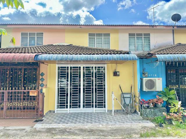 Terraced House for sale in Tanah Merah