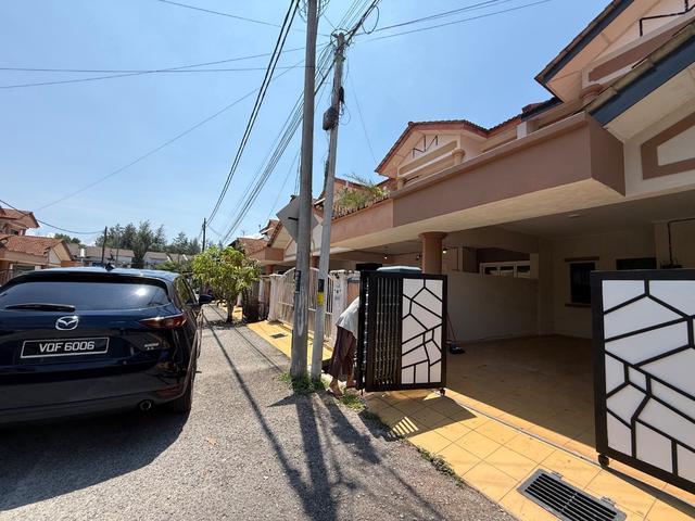 Terraced House for sale in Tringganu