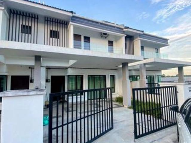 Terraced House for sale in Tanjong Sepat, Selangor