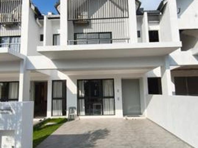 Terraced House for sale in Tanjong Sepat, Selangor