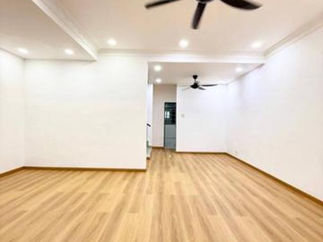Terraced House for sale in Pekan Nanas, Johor