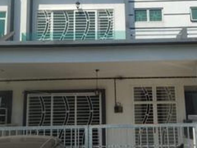 Terraced House for rent in Tanjong Sepat, Selangor