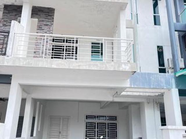 Terraced House for rent in Wellesley, Penang