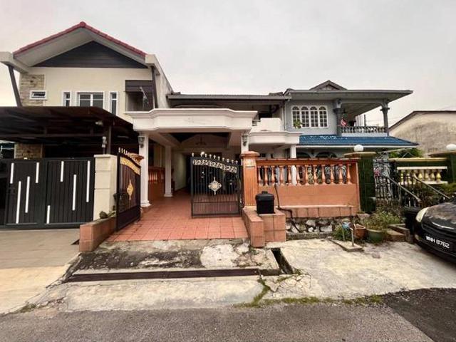 Terraced House for sale in Country Heights Damansara, Kuala Lumpur