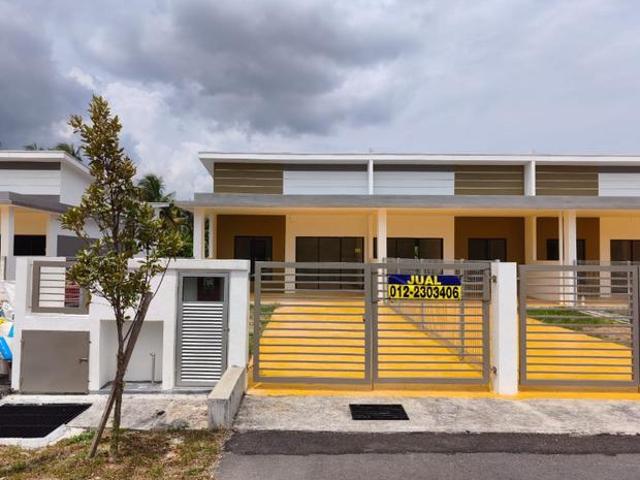 Terraced House for sale in Tanjong Karang, Selangor