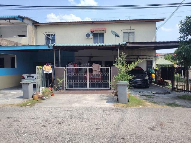 Terraced House for sale in Batu Pahat, Johor