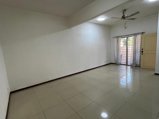 Terraced House for rent in Petaling, Alam Impian