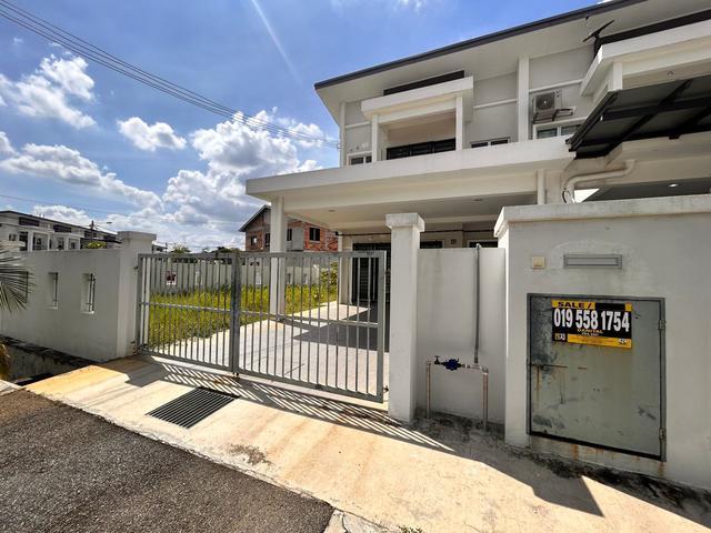 Terraced House for sale in Tanjong Sepat, Selangor