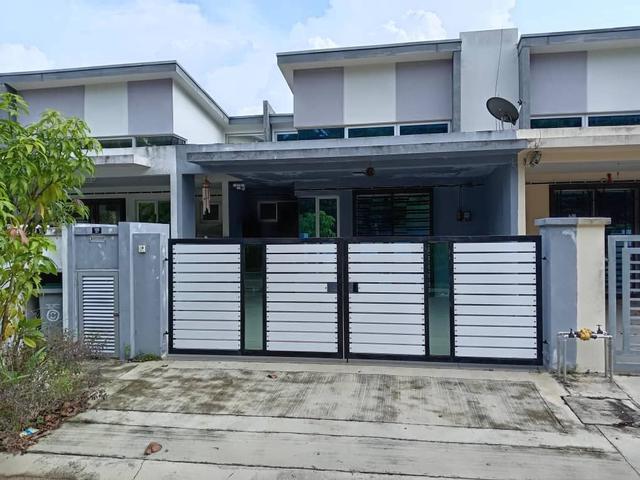 Terraced House for sale in Kluang