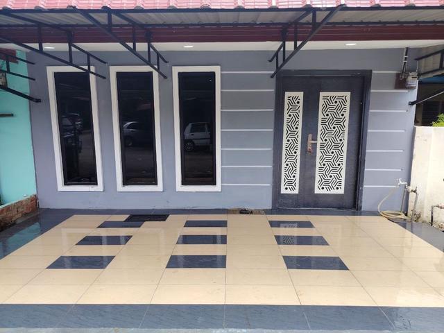 Terraced House for sale in Malaka