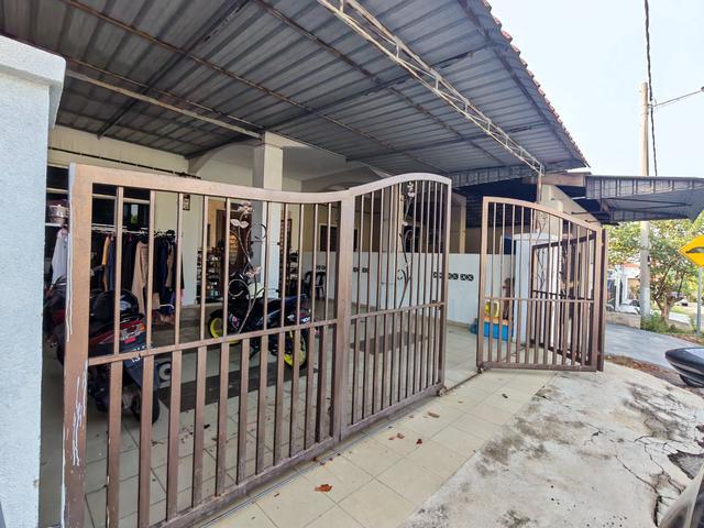 Terraced House for sale in Durian Tunggal, Malaka
