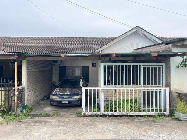 Terraced House for sale in Tringganu