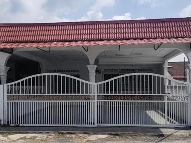 Terraced House for sale in Banting, Selangor