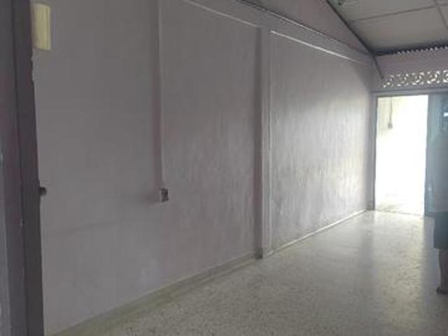 Terraced House for sale in Malaka