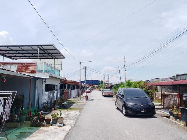 Terraced House for sale in Tanjong Karang, Selangor