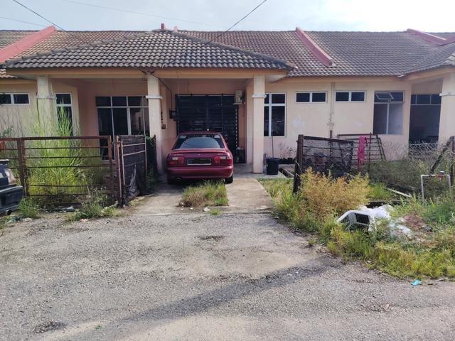 Terraced House for sale in Tanah Merah
