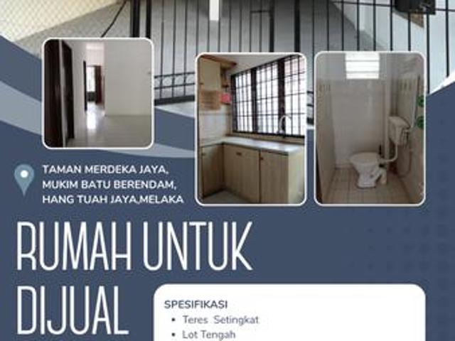 Terraced House for sale in Malaka