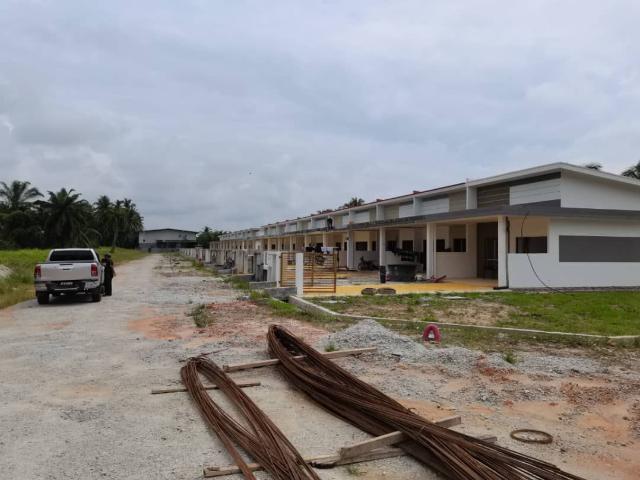 House for sale in Tanjong Karang, Selangor