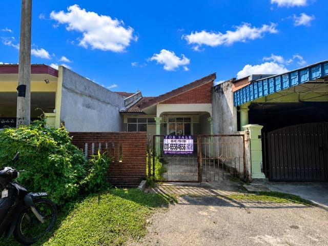 Terraced House for sale in Pulau Sebang, Malaka