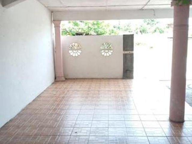 Terraced House for sale in Pekan