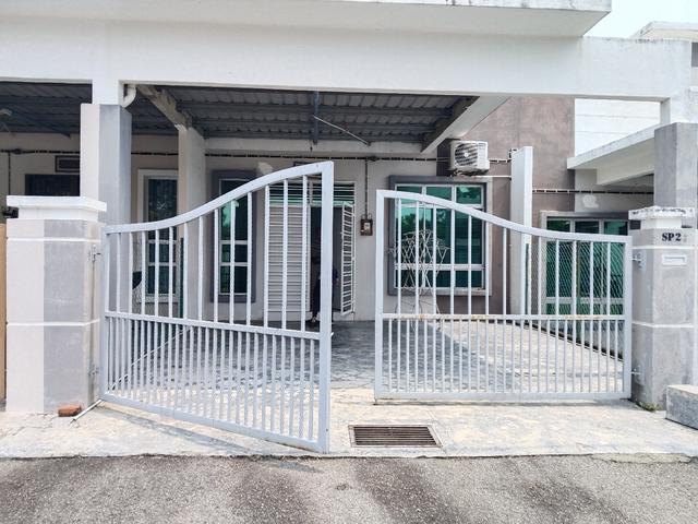 Terraced House for sale in Rembia, Malaka