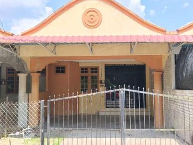 Terraced House for sale in Tanah Merah, Kelantan