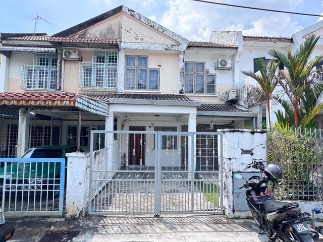 Terraced House for sale in Langat, Selangor