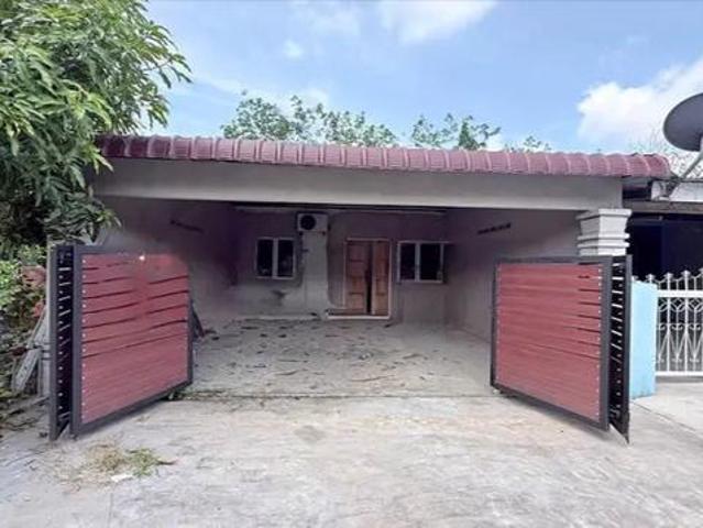 Terraced House for sale in Tanah Merah, Kelantan