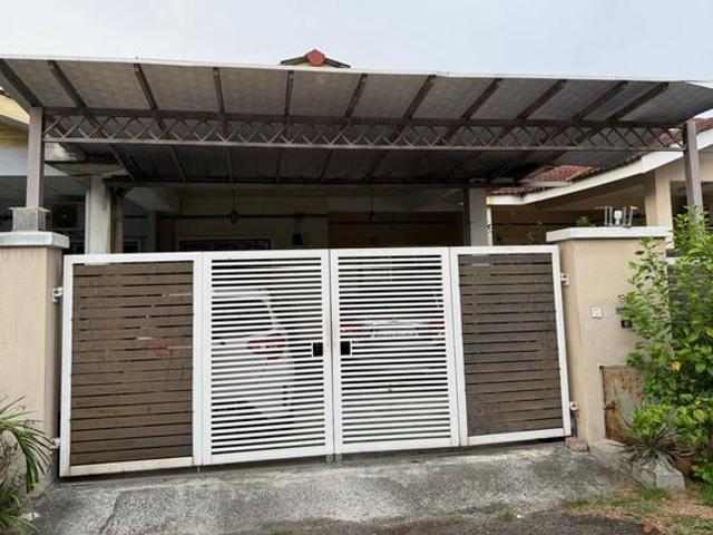 Terraced House for sale in Tanjong Sepat, Selangor