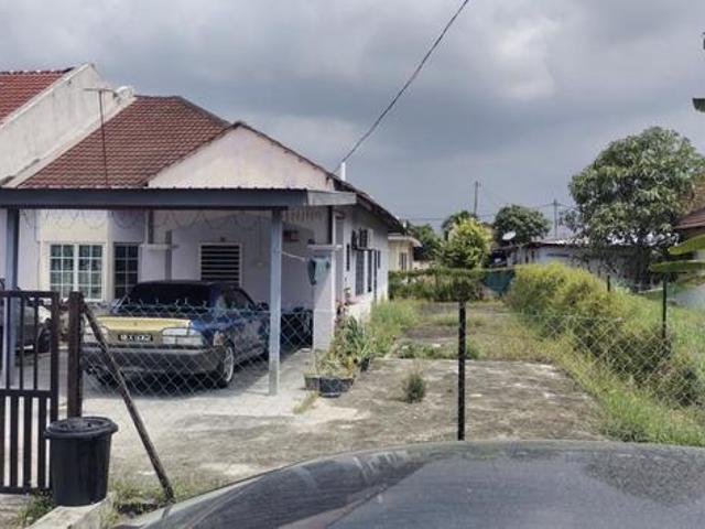 Terraced House for sale in Tanjong Karang, Selangor