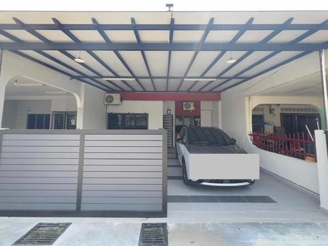 Terraced House for rent in Malaka