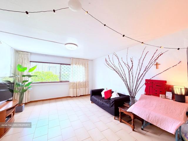 Detached House for sale in Alexandra Road