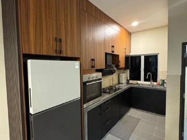 Townhouse for rent in Tanjong Sepat, Selangor
