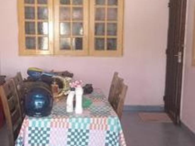 Terraced House for sale in Malaka