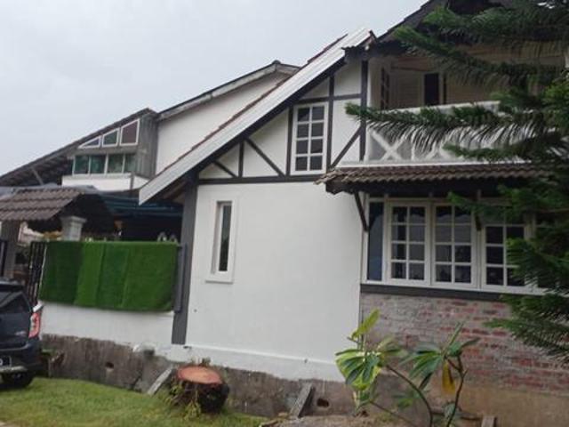 Terraced House for sale in Malaka