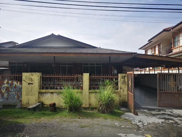 Bungalow for sale in Langat, Selangor