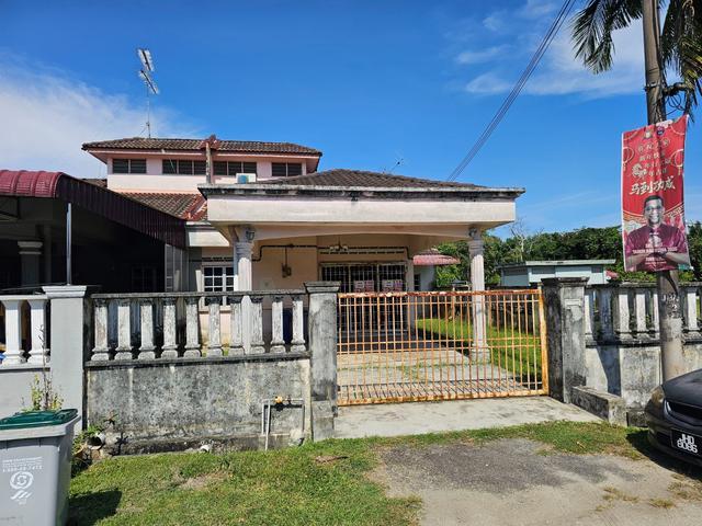Terraced House for sale in Batu Pahat, Johor