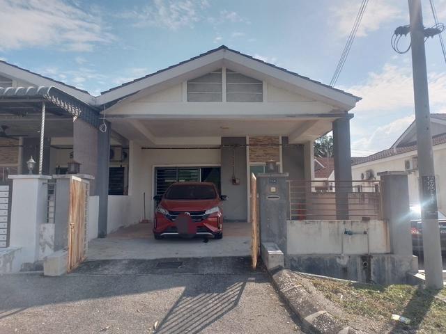 Terraced House for sale