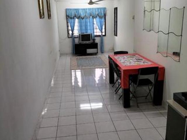 Apartment for sale in Petaling, Damansara Damai
