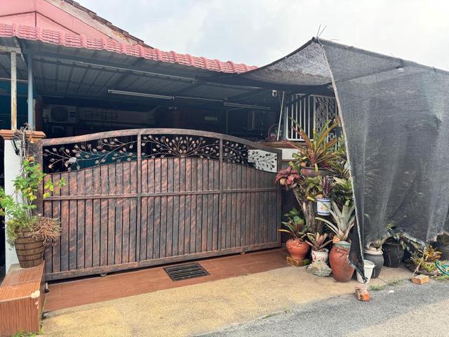 Terraced House for sale in Zon Perindustrian Bebas Telok Panglima Garang, Teluk Panglima Garang