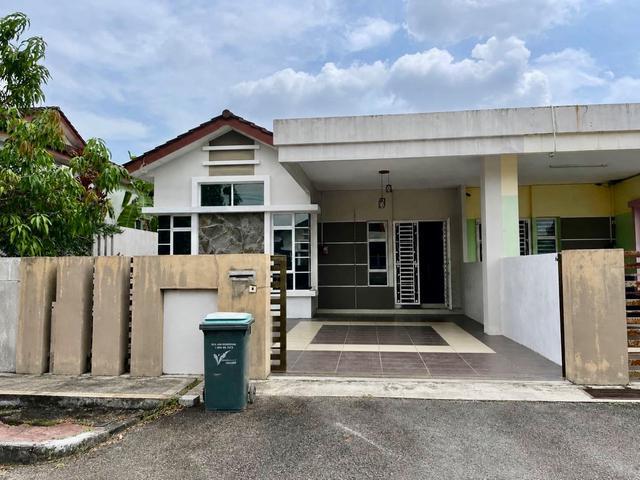 Residential House for sale in Lunas, Kedah