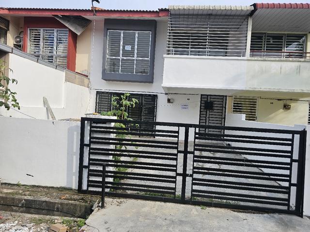 Terraced House for rent in Wellesley, Penang
