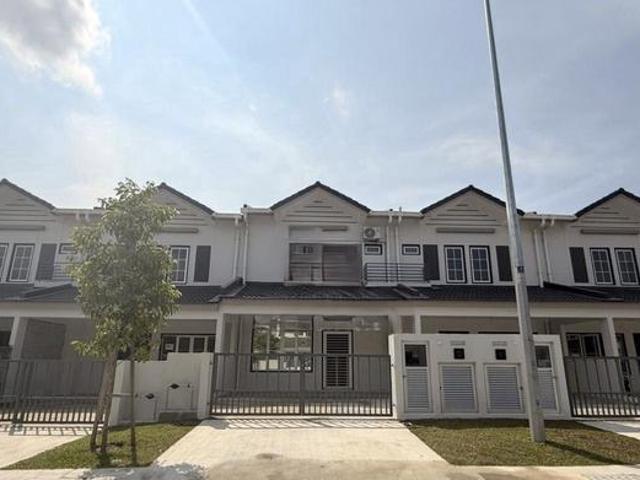 Terraced House for rent in Tanjong Sepat, Selangor