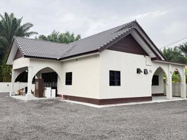 Bungalow for rent in Banting, Kuala Langat