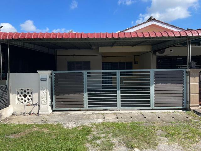Terraced House for sale