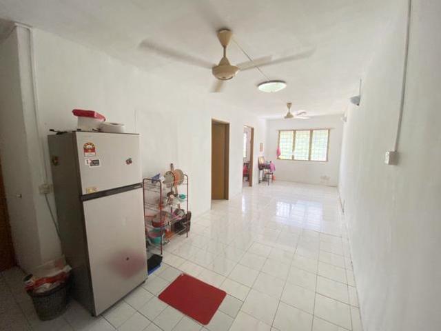 Flat for sale in Petaling, Subang Jaya