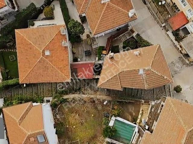 Sariyer, Rumeli Hisarı Mahallesi içerisinde satılık Villa