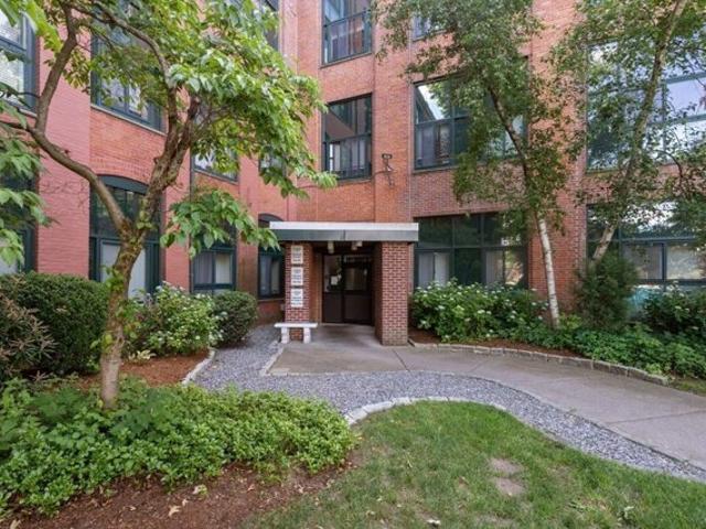 Condo for sale in Bristol, Massachusetts