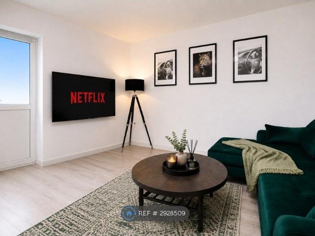 Apartment for rent in Falcon Lodge, Wales